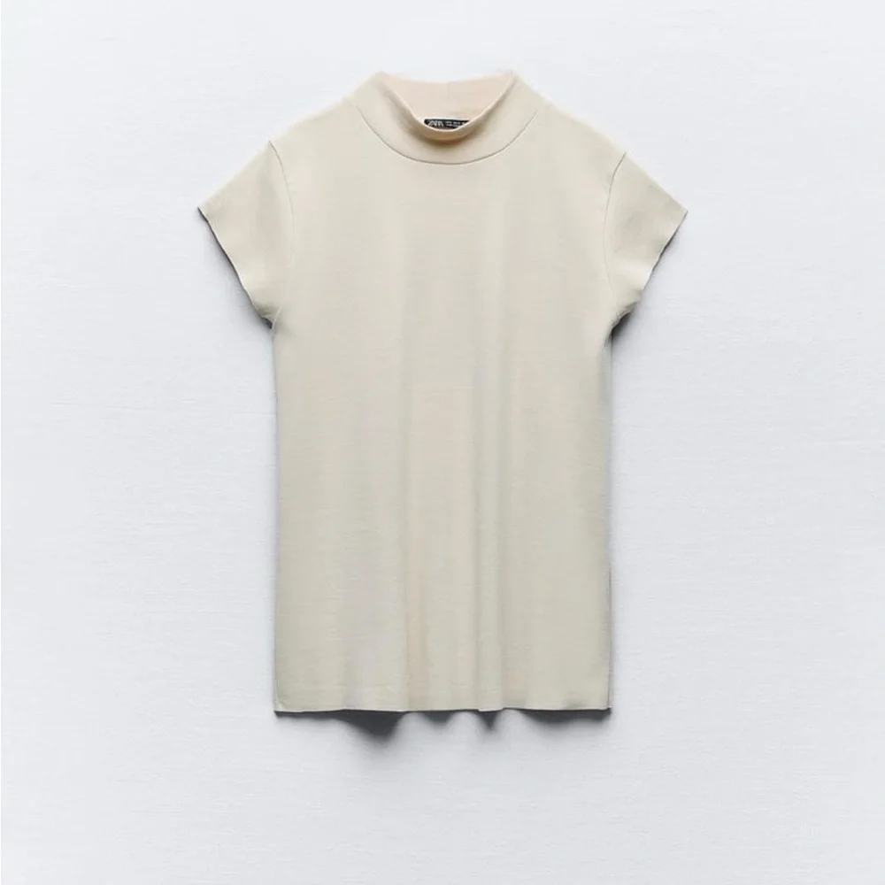 Zara Rib Cotton T-Shirt in Sand. Size XL - Picture 6 of 9